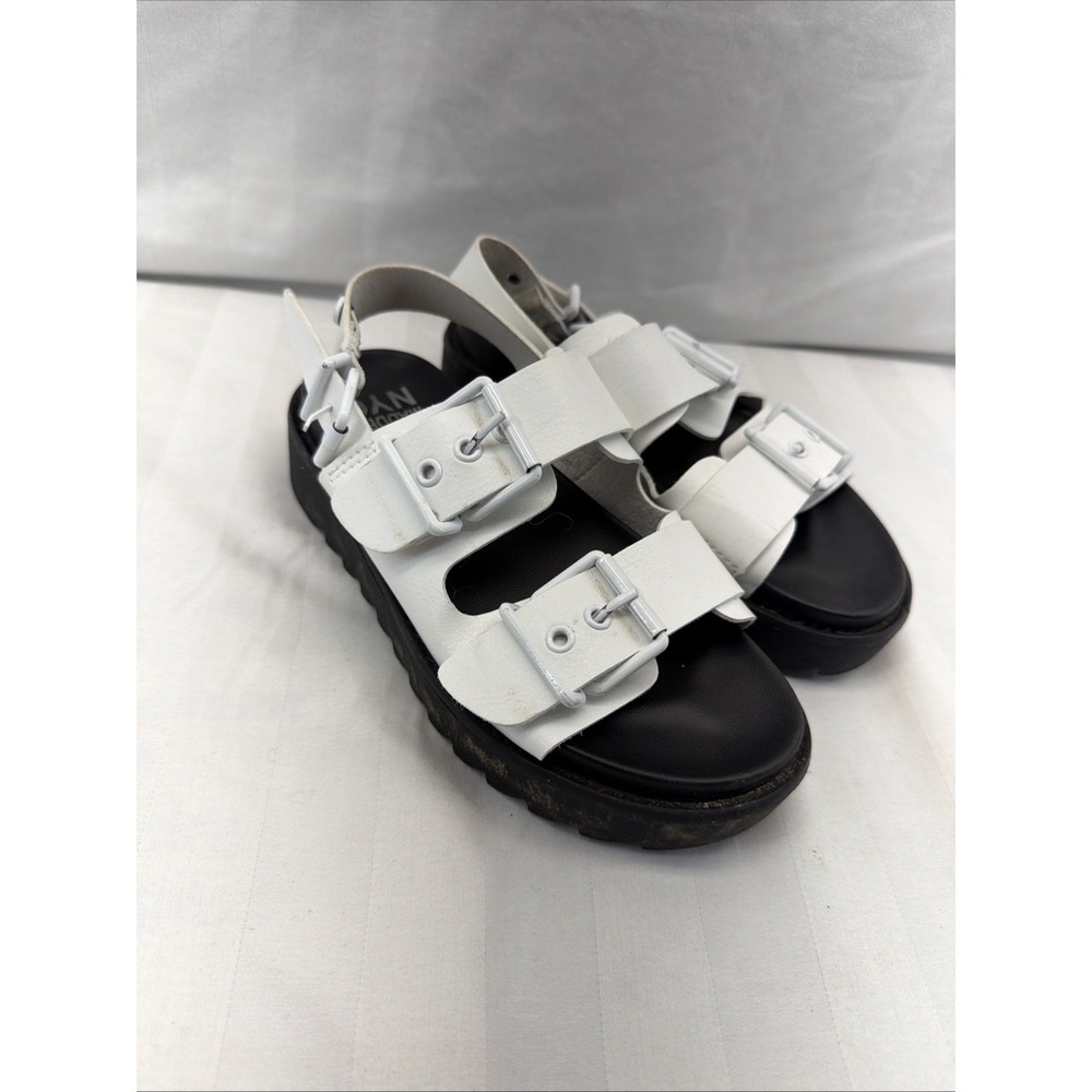 Madden NYC White Platform‎ Lug Sole Buckle Sandals White Black Girls Size 1